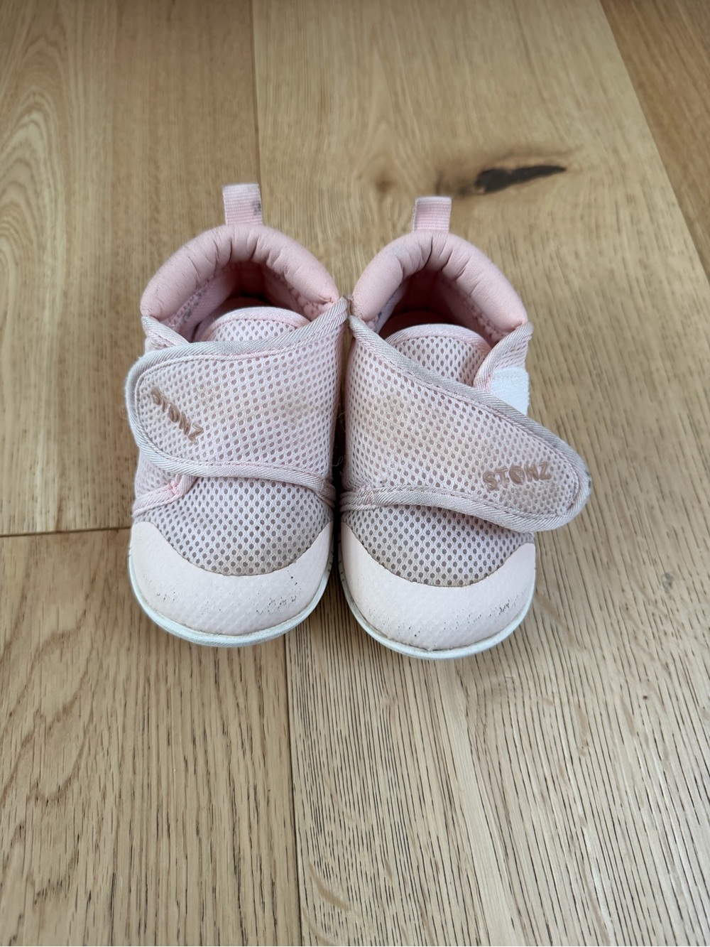 Stonz 18-24m Pink Mesh Velcro Sneakers